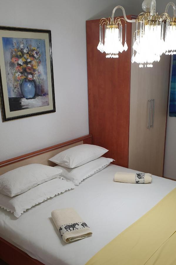 Ana Apartment Pag Town