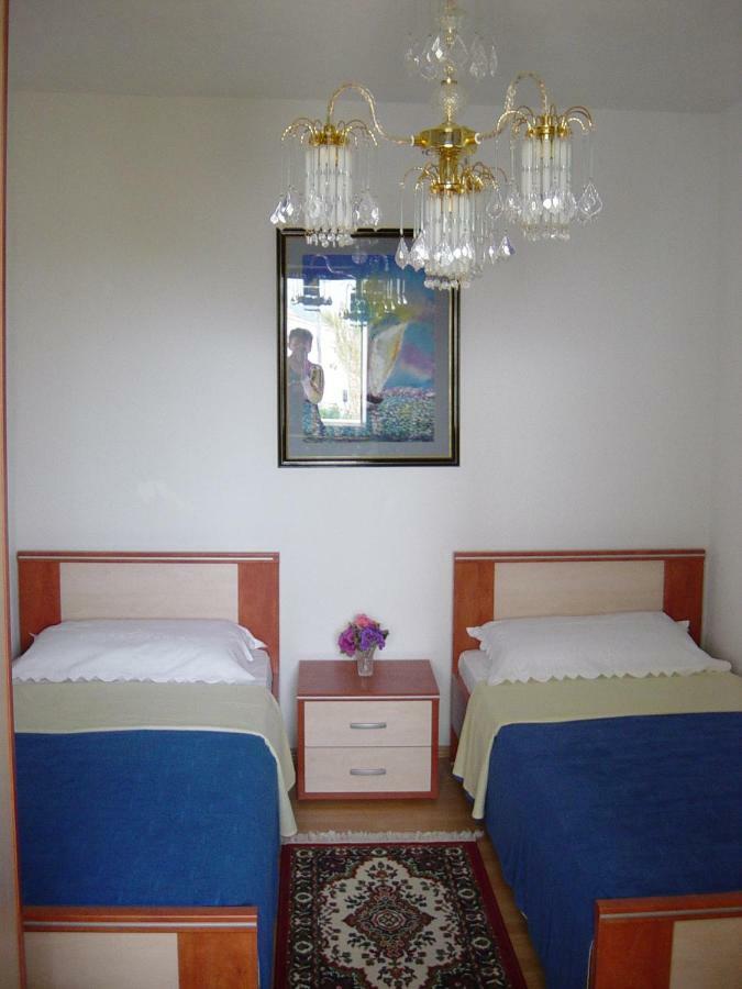 Apartment Ana *